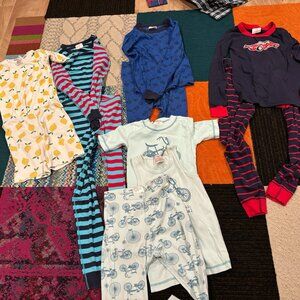 Hanna Andersson pajamas size 140